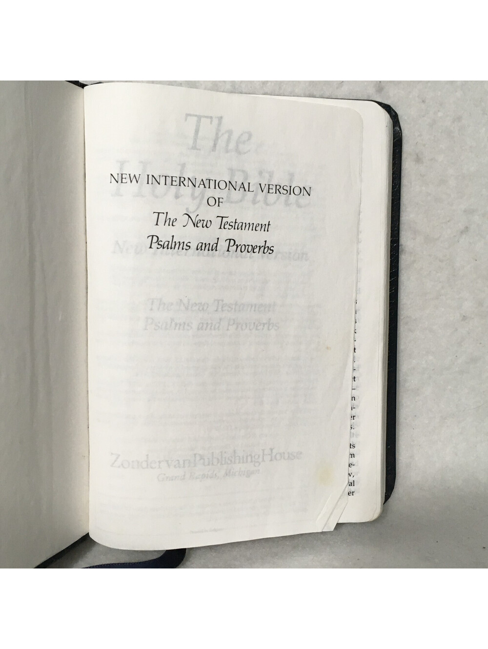 NIV new testament psalms proverbs - Mini Bible  zondervan